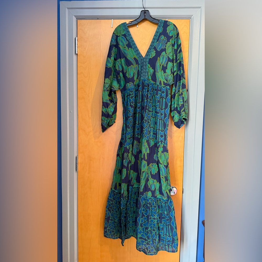 Ro’s Garden Elegant Green and Blue Patterned Dress